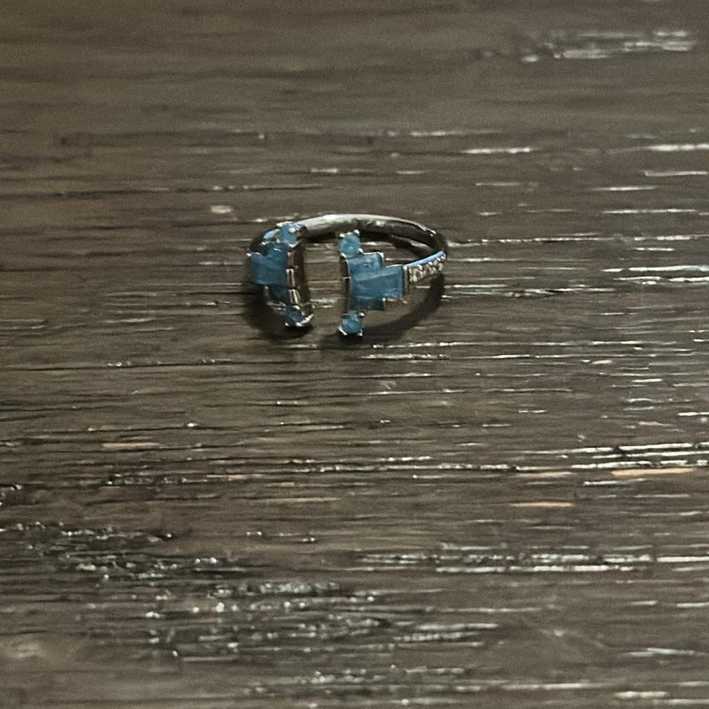 Aquamarine Ice Crystal Ring - Picture 2 of 4